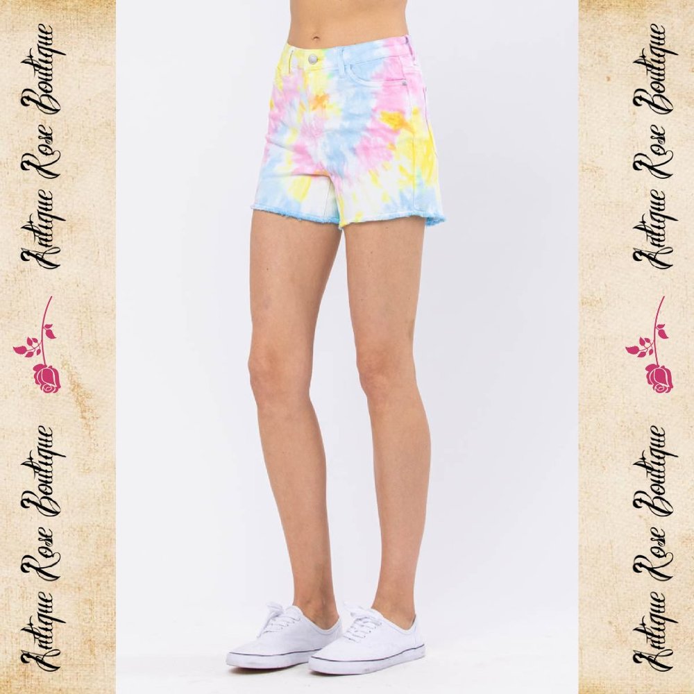 🌹 Judy Blue Swirl Tie Dye Shorts